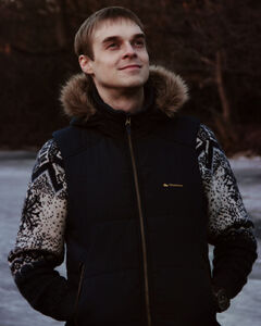 Андрей Попов