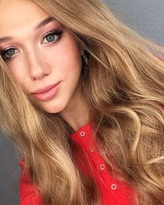 Анастасия Семенова