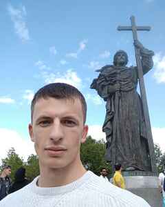 Юрий Суханов