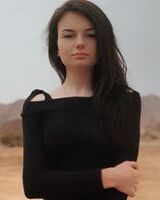 Анна Шатенева