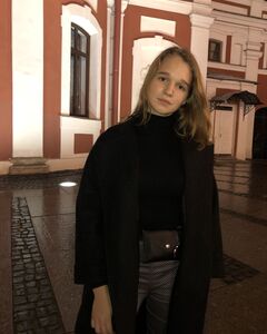 Анна Бурова