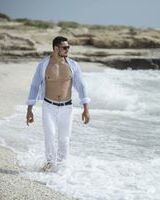 Артур Сапарниязов