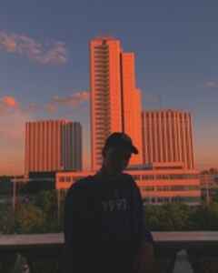 Женя Росляков