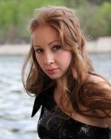 Анна Стурова