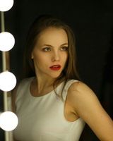 Аня Дразнина