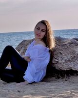 Юлия Суханова