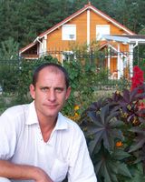 Олег Волков