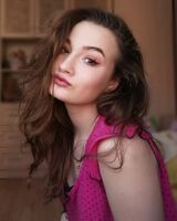 Арина Недорезова