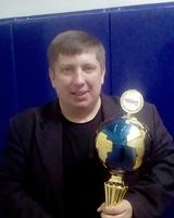 Евгений Антипов