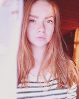 Женя Попова