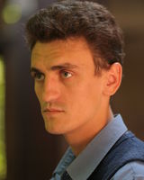 Роман Робов