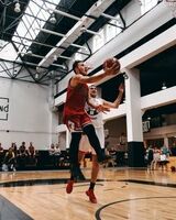 Влад Путилов