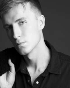 Паша Аболмасов