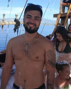 Евгений Лазарев