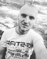 Дмитрий Бондар