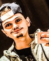 Максим Иванов