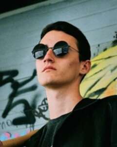 Максим Канаев