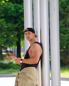 Антон Миков