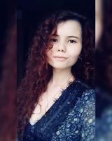 Элина Нурова