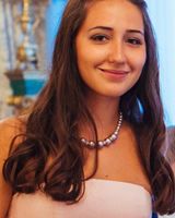 Анна Смолянинова