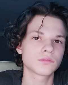 Артём Потапов