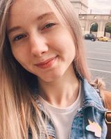 Лена Адамец