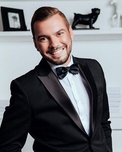 Николай Харатов