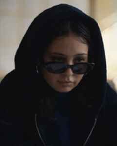 Николь Романова