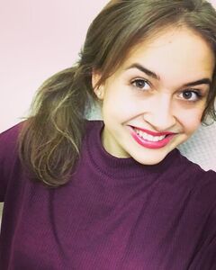 Анна Меньшикова
