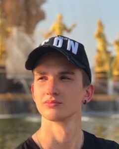 Артём Льорет