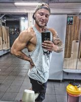 Александр Емельянов