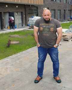 Владимир Антонов