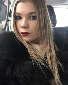 Анна Свешникова