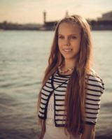 Ксения Лимонова