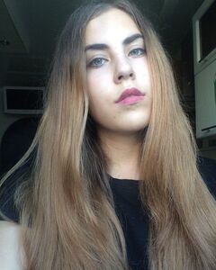 Анна Пекне