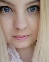 Анна Анненкова