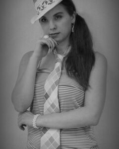 Светлана (Света) Брушлевская (Бонд)