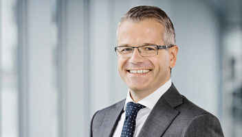 Ищем мужчину приятной славянской внешности на 4-ое апреля.