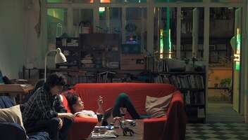 ПРИЧИНЫ ВЫЙТИ В ОКНО ,НО Я ВЫБИРАЮ ДВЕРЬ