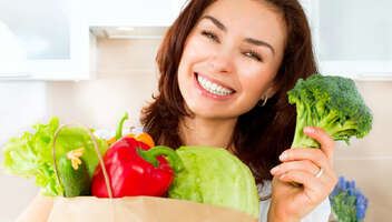 Девушки с лишним весом. "Три дня на органических салатах".