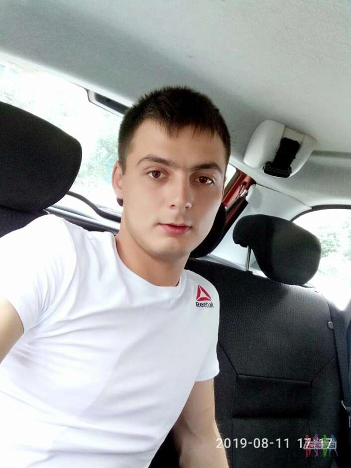 Требуется лицо Бренда