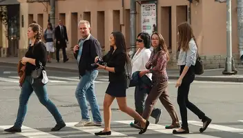 Мужчины и женщины 18-35 лет. Съемки Ролика для приложения