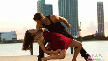 Партнёр для танцев бачата 