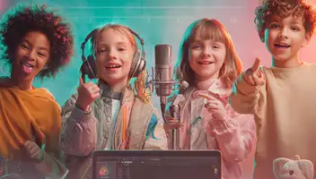 Творческая лаборатория "Иван Иваныч" создаёт поп муз.группу ' Ivan da Mariya ' ( "Иван да Марья" )