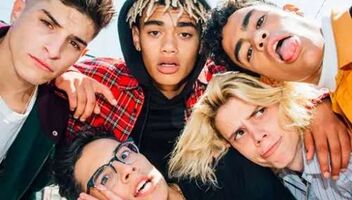 Ищу парней для создания поп группы.