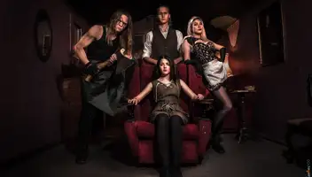 Актер в иммерсивный перформанс