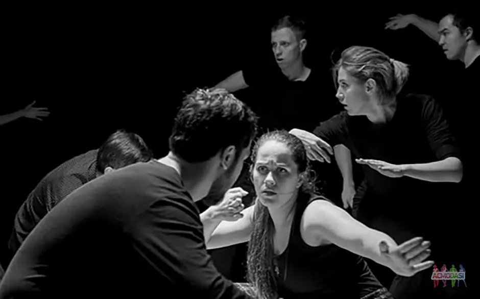 Приглашаем на занятия в театр-студии