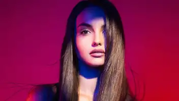 Питер, в творческие проекты ищу ассистента режиссера, девушку.