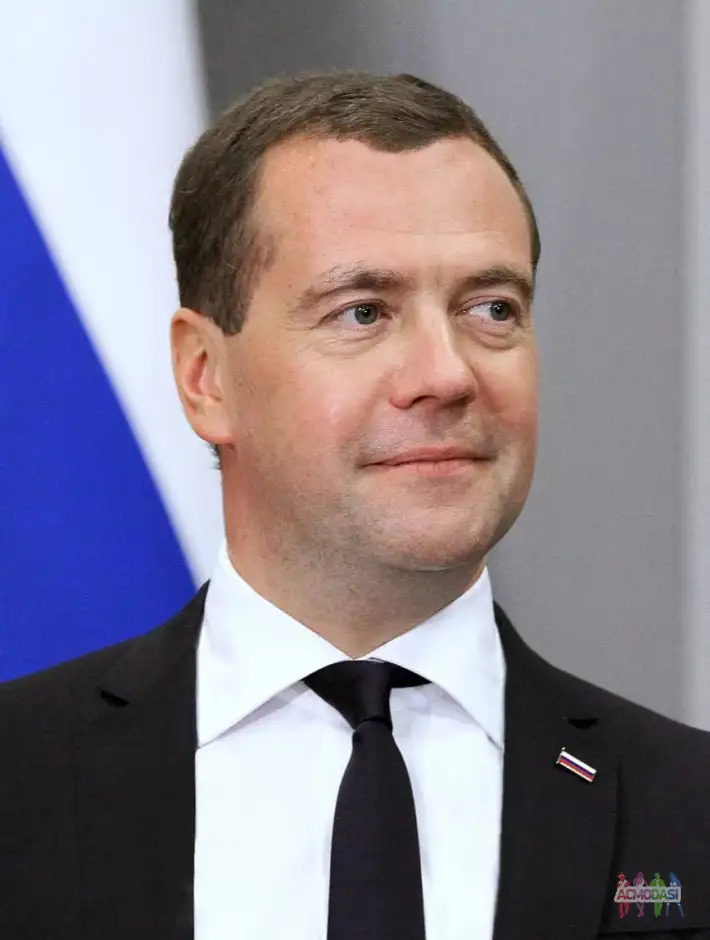 Ищем актёра на пародийный проект с дипфейком — нужен человек, внешне напоминающий Дмитрия Медведева.