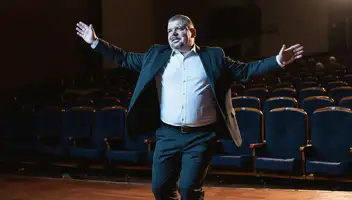 Актер в музыкальный клип молодого артиста